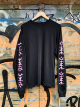 Load image into Gallery viewer, Dime - Sharp Longsleeve T-Shirt (black)

