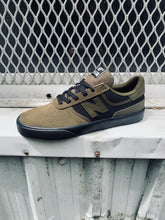 Load image into Gallery viewer, New Balance Numeric - 272 (brown/black)

