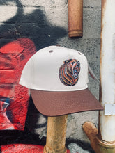 Load image into Gallery viewer, Stuntin - Bear Two-Tone Hat
