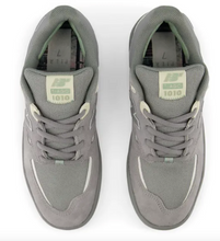 Load image into Gallery viewer, New Balance Numeric - 1010 Tiago Lemos (grey/white)
